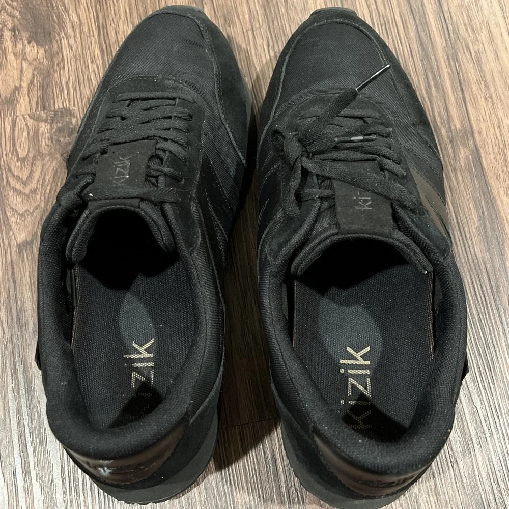 Kizik Milan Walking Shoes Sneakers Mens Size 10.5 Black Suede Casual Orthotic